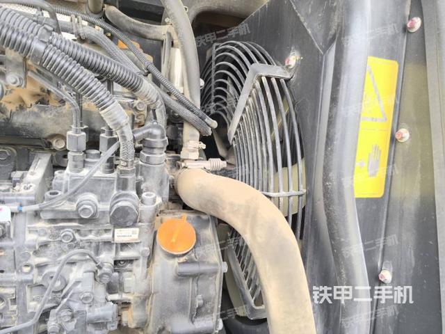 水箱+風(fēng)扇特寫(上車部件) 水箱+風(fēng)扇特寫(上車部件)