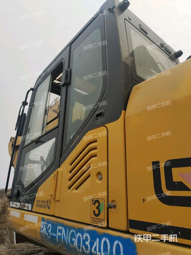 駕駛室左后45度（駕駛室部分）