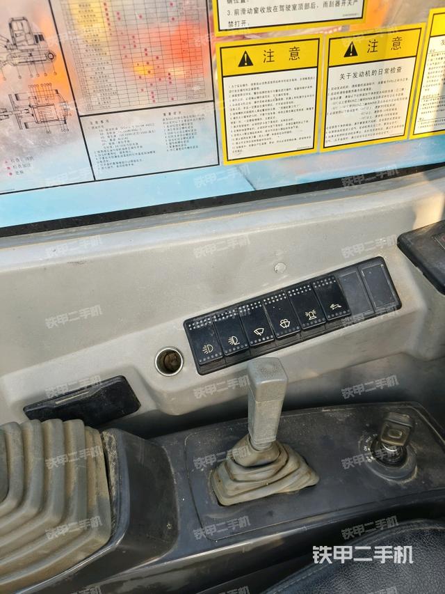 顯示屏?(駕駛室部分) 顯示屏?(駕駛室部分)