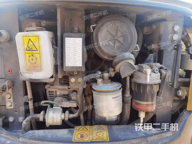 發(fā)動(dòng)機(jī)整體俯視(整機(jī)外觀) 發(fā)動(dòng)機(jī)整體俯視(整機(jī)外觀)