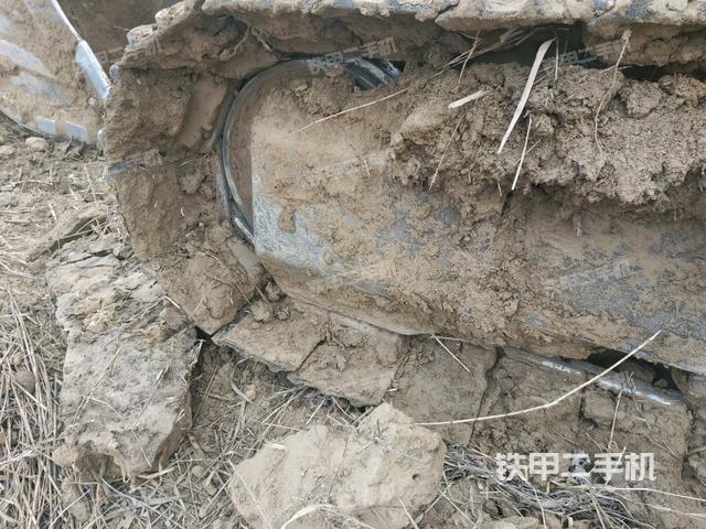 右驅(qū)動(dòng)輪（行走機(jī)構(gòu)）