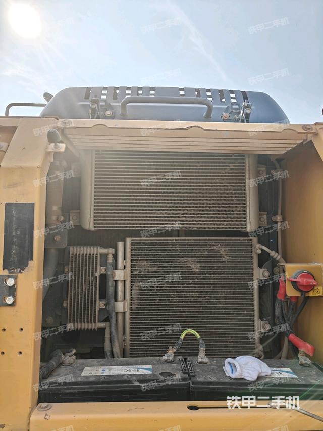 散熱器正面（大件艙室）