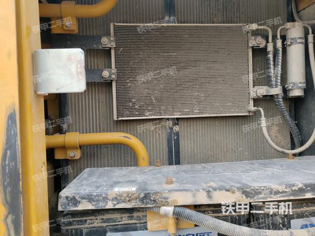 散熱器正面（大件艙室）