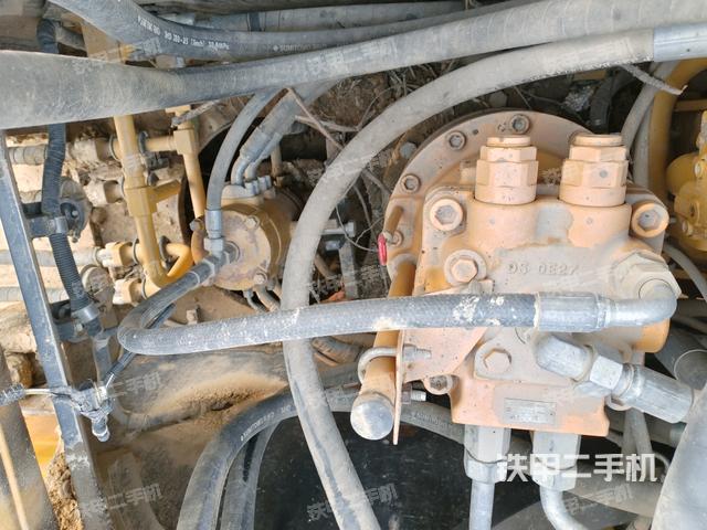 回轉(zhuǎn)馬達(dá)（上車部件）