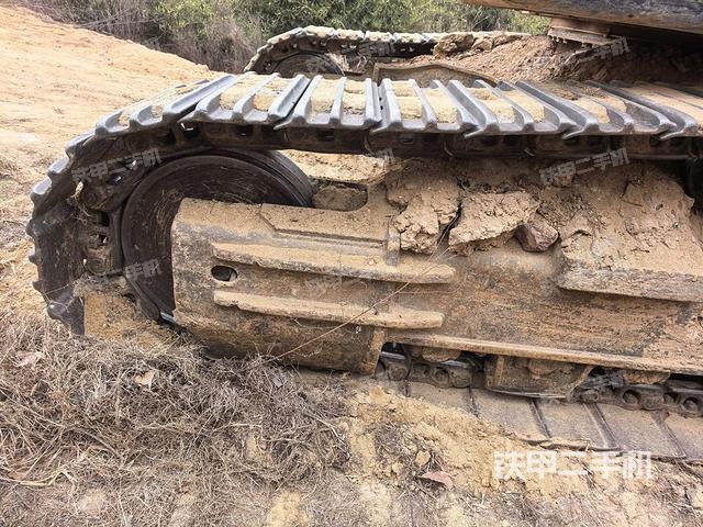 左側(cè)行走馬達(dá)蓋板（行走機(jī)構(gòu)）