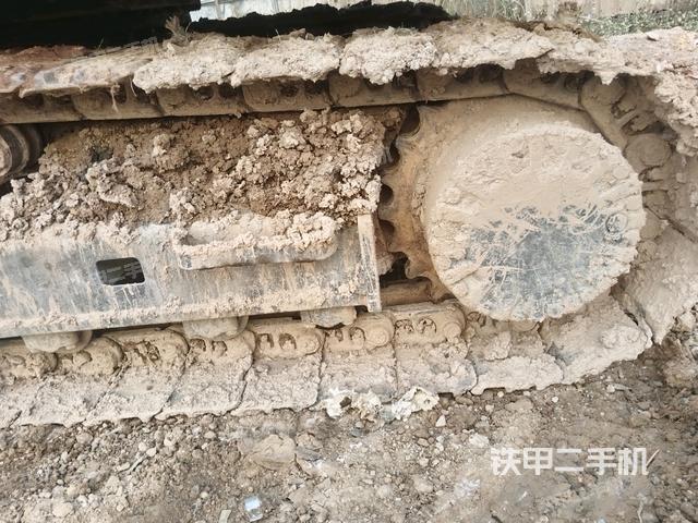 左驅(qū)動(dòng)輪（行走機(jī)構(gòu)）