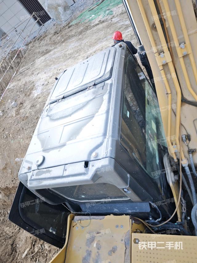 駕駛室頂部俯視（上車部件）