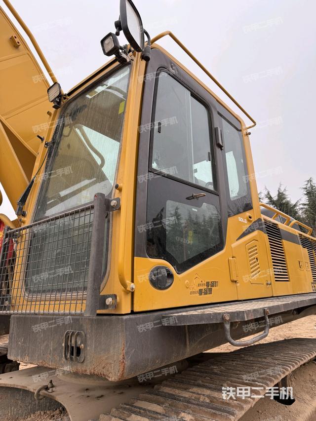 駕駛室整體（整機外觀）