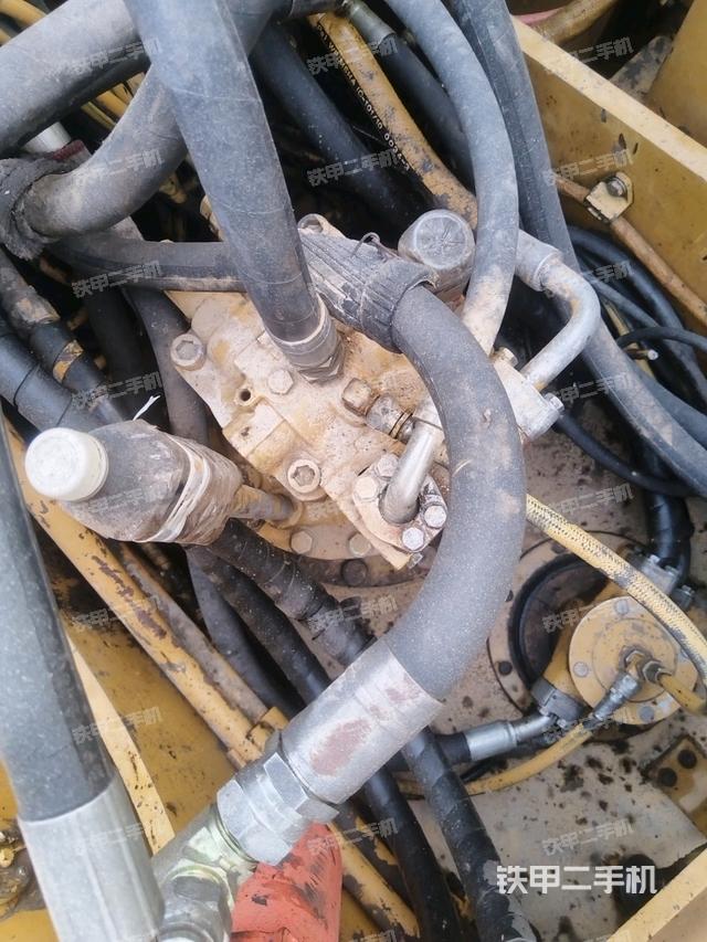 回轉(zhuǎn)馬達(dá)（上車部件）