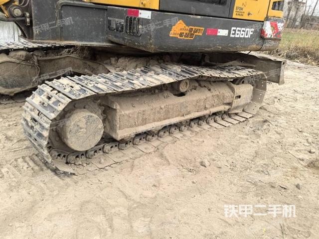 右側履帶整體?（行走機構）