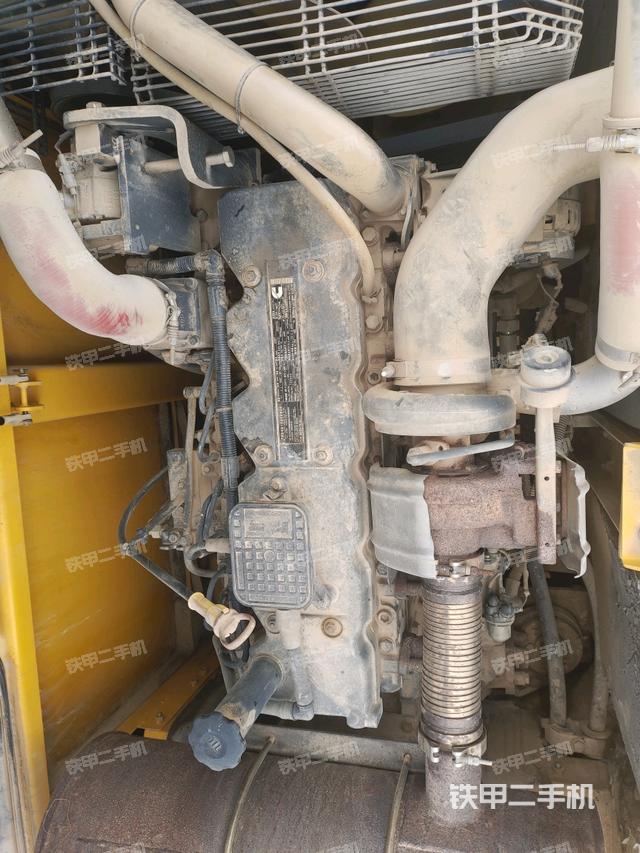 發(fā)動(dòng)機(jī)室（上車部件）