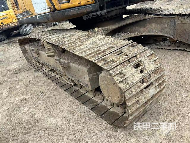 單側(cè)履帶整體（整機外觀）