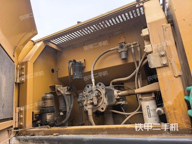 液壓泵室（大件艙室）