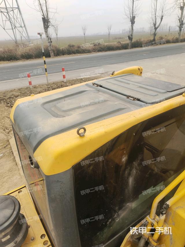 駕駛室頂部俯視（上車部件）