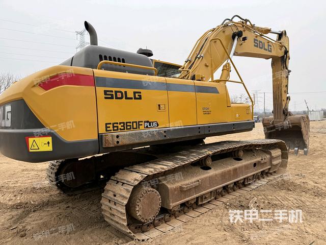 整機右后45°（整機外觀）