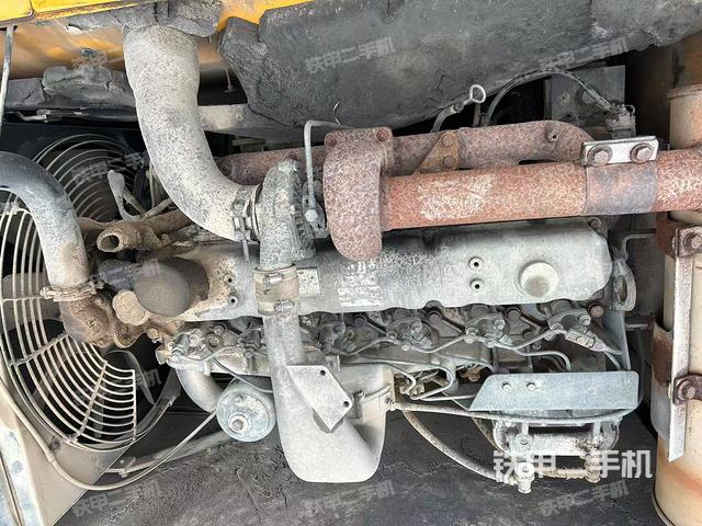 發(fā)動機(jī)整體俯視(整機(jī)外觀) 發(fā)動機(jī)整體俯視(整機(jī)外觀)