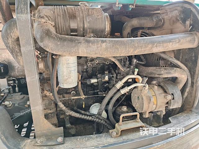 發(fā)動(dòng)機(jī)整體俯視（整機(jī)外觀）