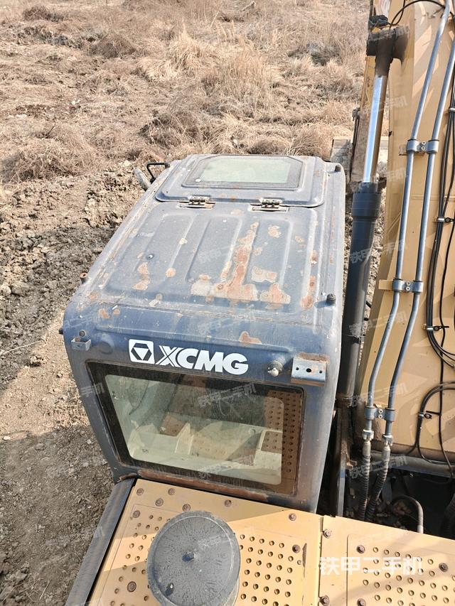 駕駛室頂部俯視（上車部件）