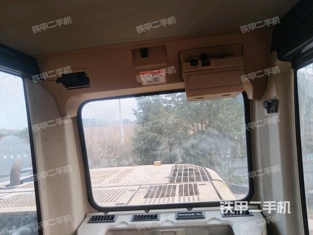 后窗玻璃角標(biāo)（駕駛室部分）