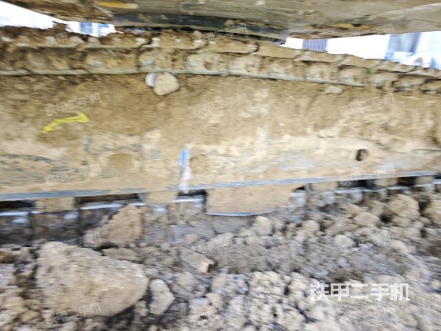 右側行走馬達蓋板（行走機構）