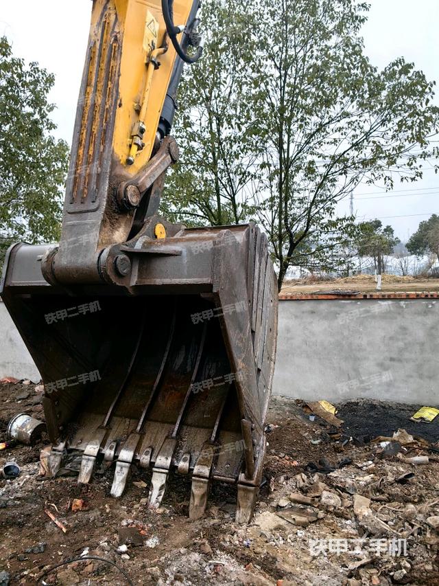 鏟斗45度（工作和回轉(zhuǎn)裝置）