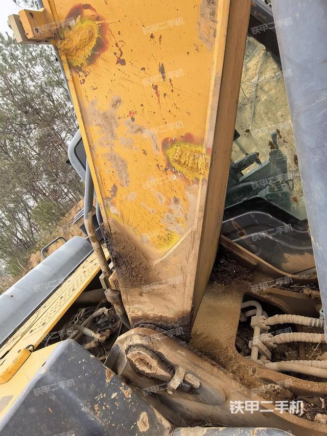 大臂根部?斜視（工作和回轉(zhuǎn)裝置）