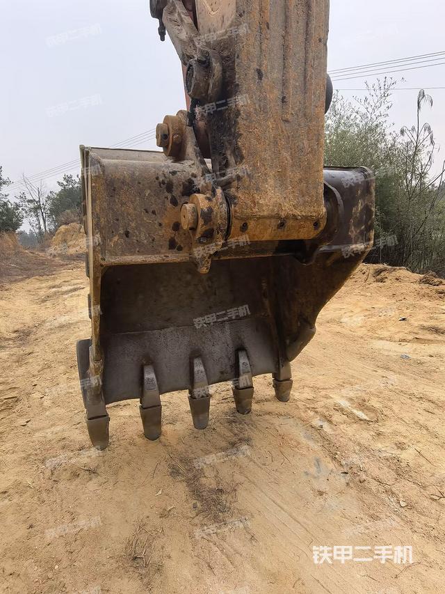 小臂整體左后（工作和回轉(zhuǎn)裝置）