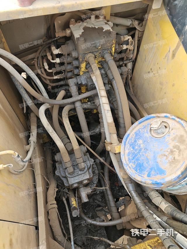 回轉(zhuǎn)馬達(dá)（上車(chē)部件）