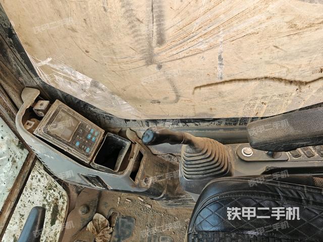 座椅左側(cè)控制臺(tái)/音響/含左手柄（駕駛室部分）