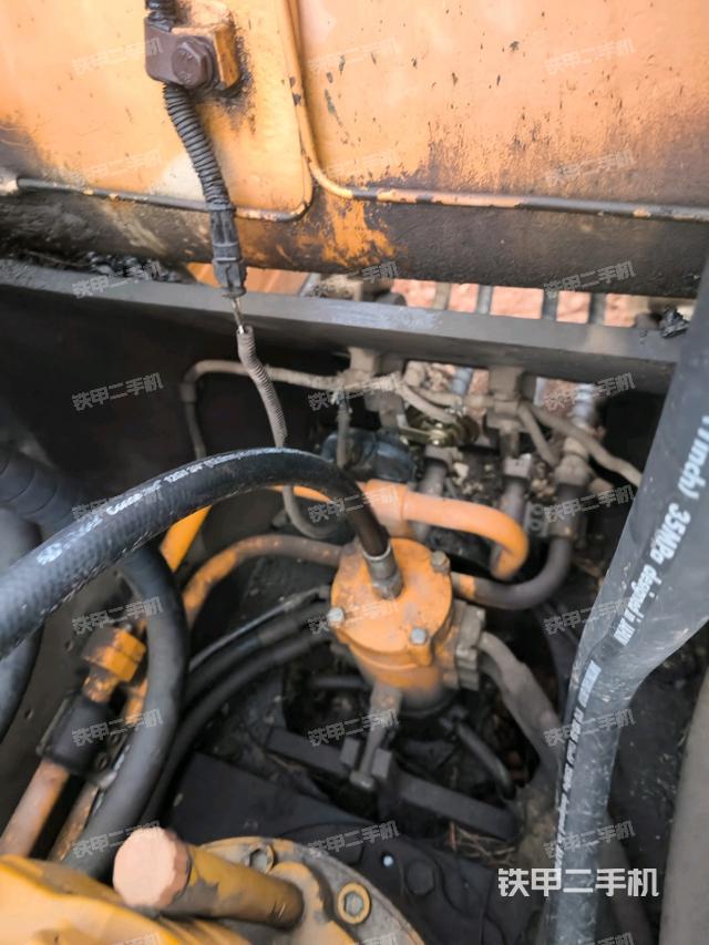 氣門室蓋螺絲特寫(上車部件) 氣門室蓋螺絲特寫(上車部件)
