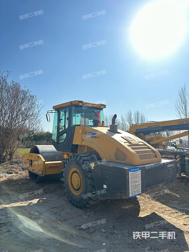 整機(jī)右后45°（設(shè)備外觀及核心部件）