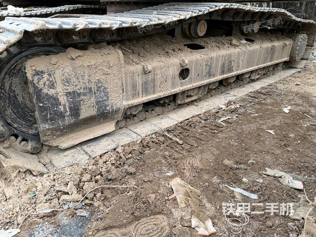 單側(cè)履帶整體（整機(jī)外觀）