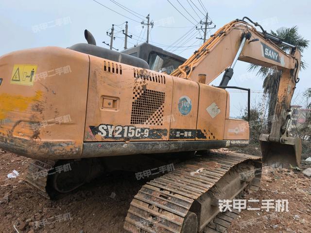 右后45(整機(jī)外觀) 右后45(整機(jī)外觀)