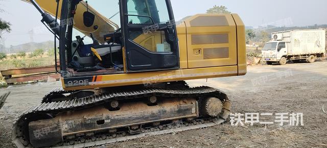 单侧履带整体（整机外观）