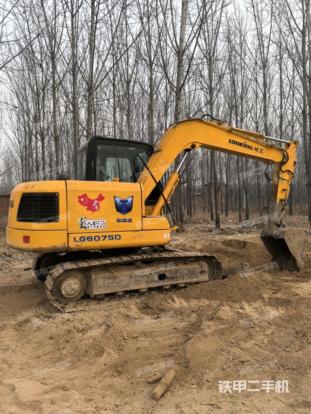 整機右后45°（整機外觀）