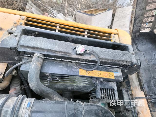 駕駛室頂部俯視（上車部件）