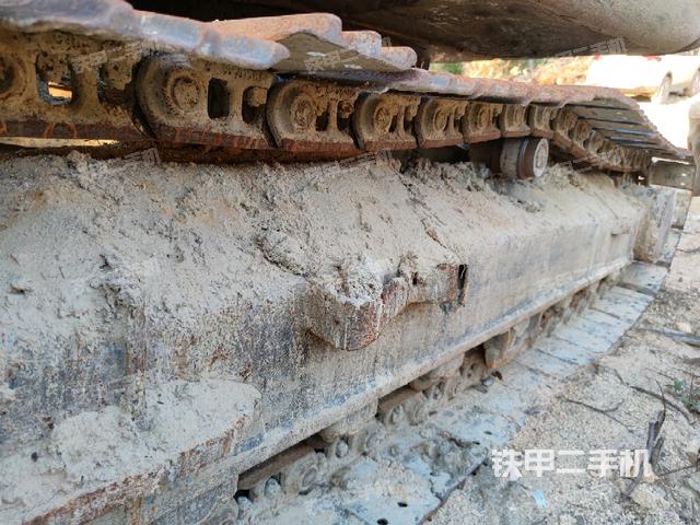 左側(cè)行走馬達(dá)蓋板(行走機(jī)構(gòu)) 左側(cè)行走馬達(dá)蓋板(行走機(jī)構(gòu))