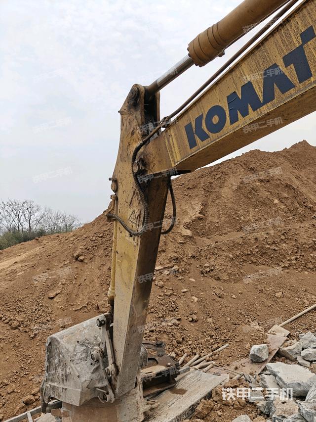 小臂整體左后（工作和回轉(zhuǎn)裝置）