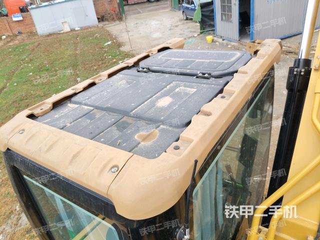 駕駛室頂部俯視（上車部件）