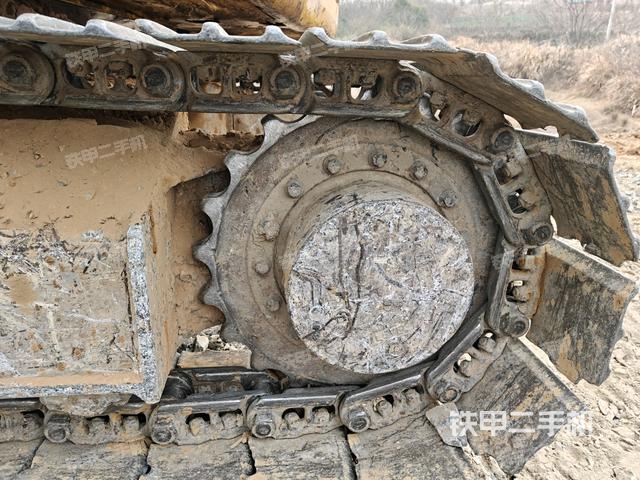 左導(dǎo)向輪（行走機(jī)構(gòu)）