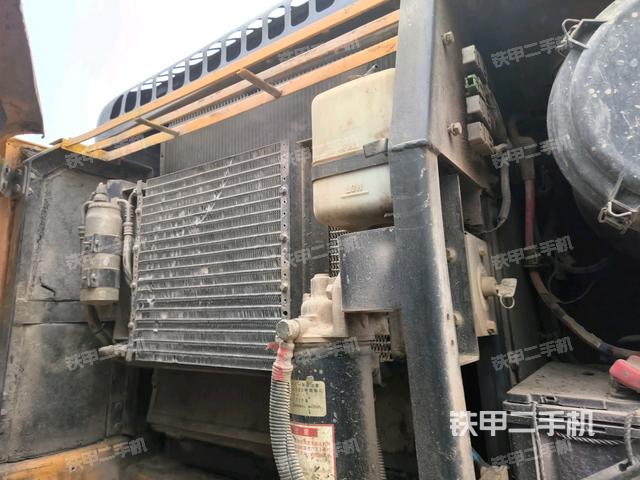 液壓泵斜45?左（大件艙室）