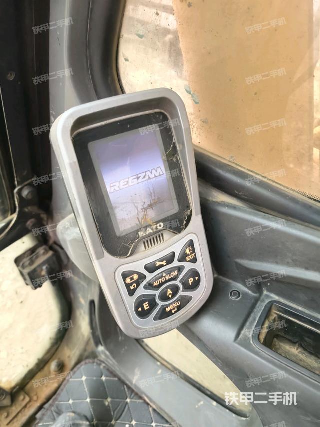 座椅左側(cè)控制臺/音響/含左手柄（駕駛室部分）