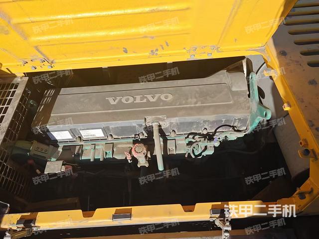 发动机整体俯视（整机外观）