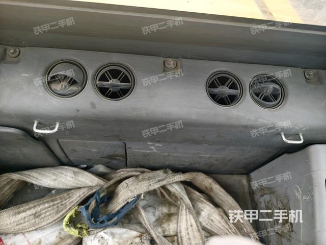 座椅后部(駕駛室部分) 座椅后部(駕駛室部分)