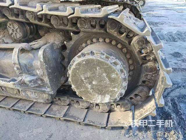 单侧履带整体（整机外观）