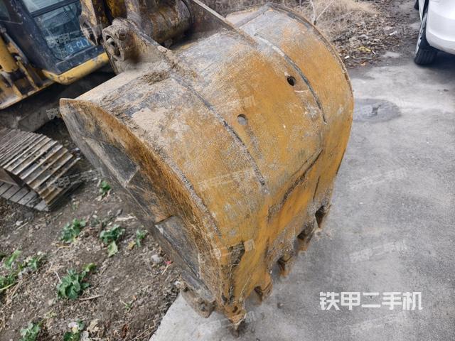 鏟斗45度(工作和回轉(zhuǎn)裝置) 鏟斗45度(工作和回轉(zhuǎn)裝置)