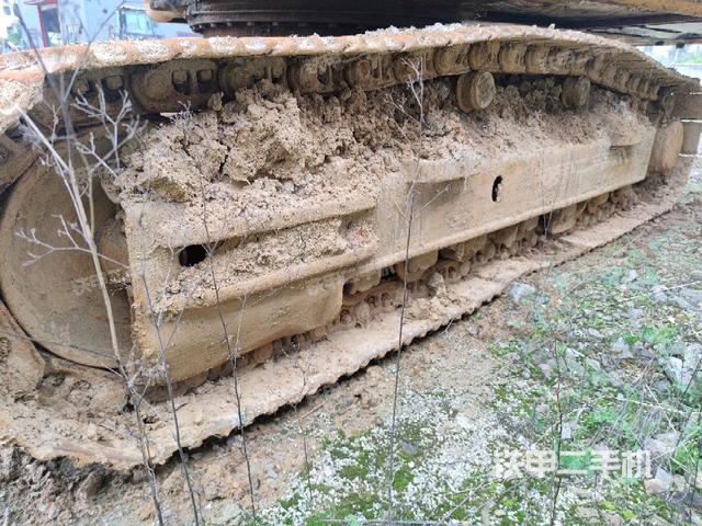 左侧履带整体 (行走机构) 左侧履带整体 (行走机构)