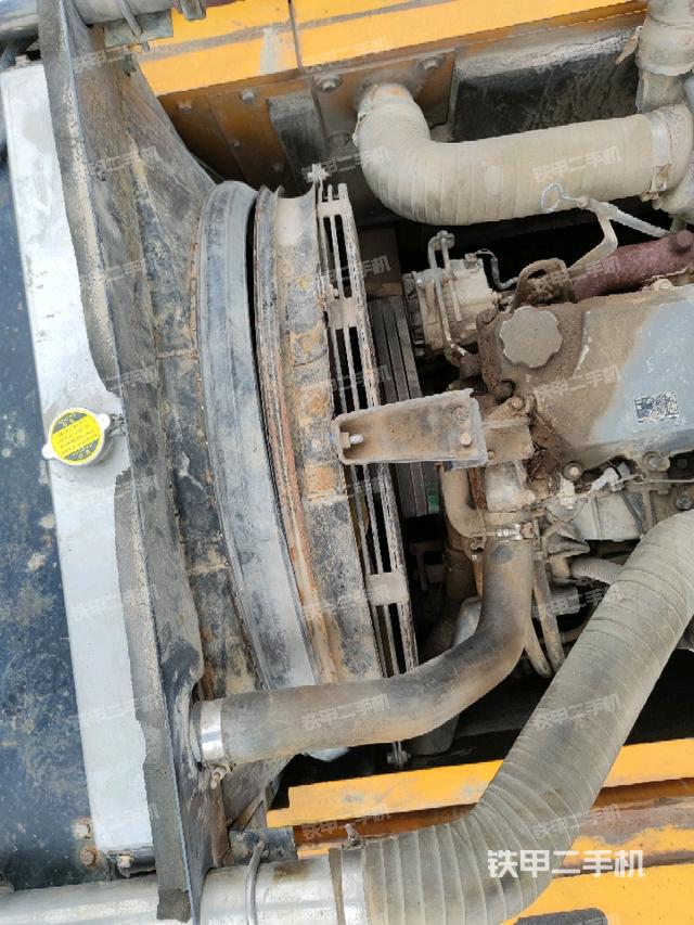 增压器特写(上车部件) 增压器特写(上车部件)