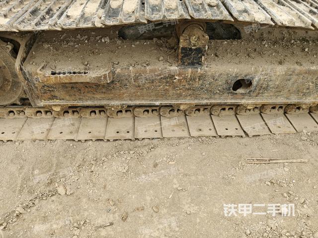 右導(dǎo)向輪（行走機(jī)構(gòu)）