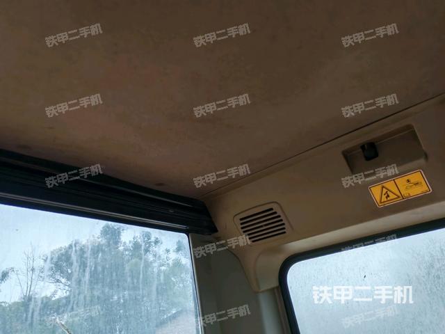 右側(cè)玻璃角標(biāo)（駕駛室部分）